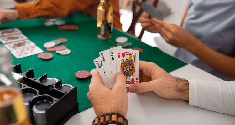 A casino addicted group is engaging in Juwa game.